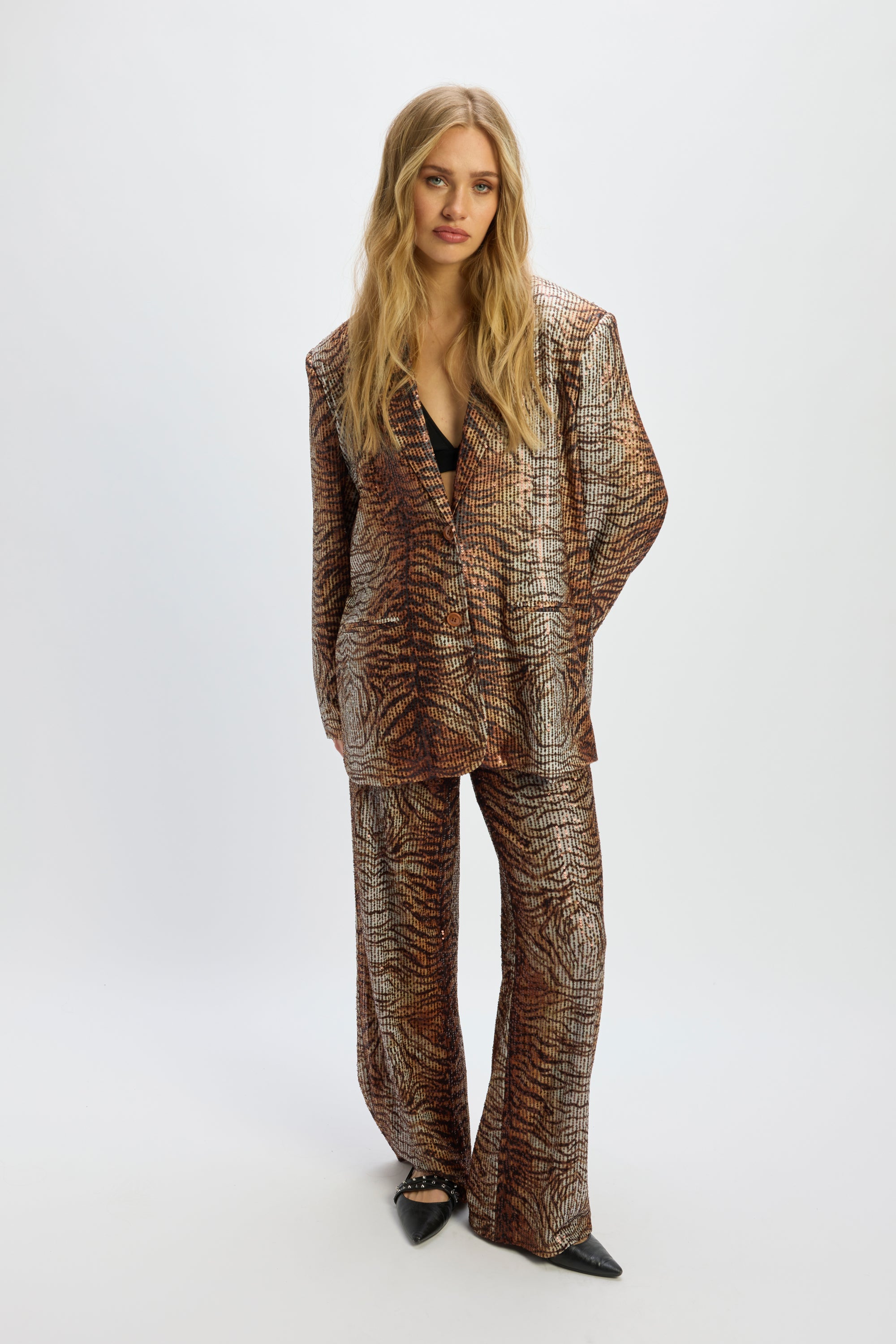 BODI BLAZER