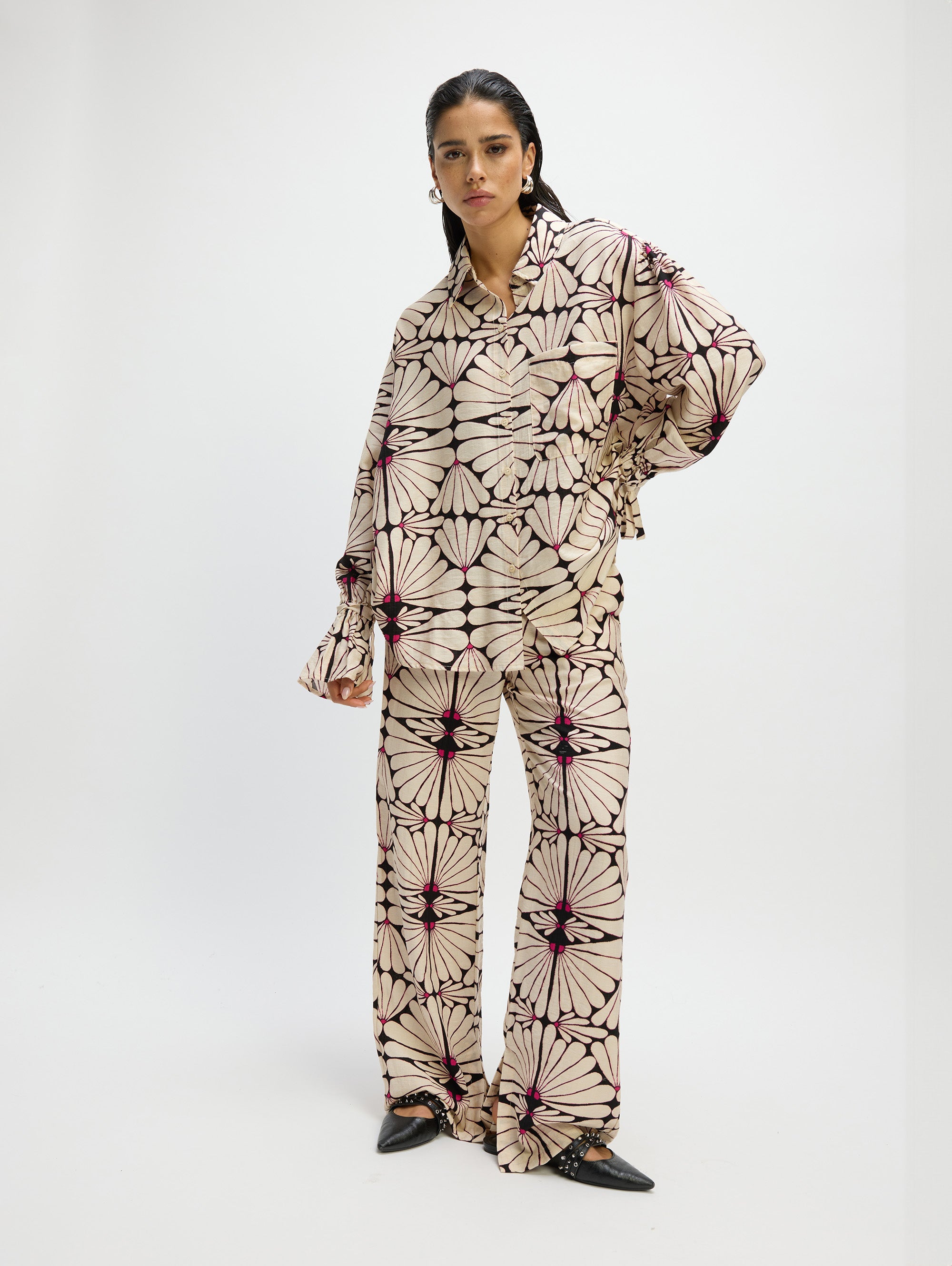 NOVEL PANTS