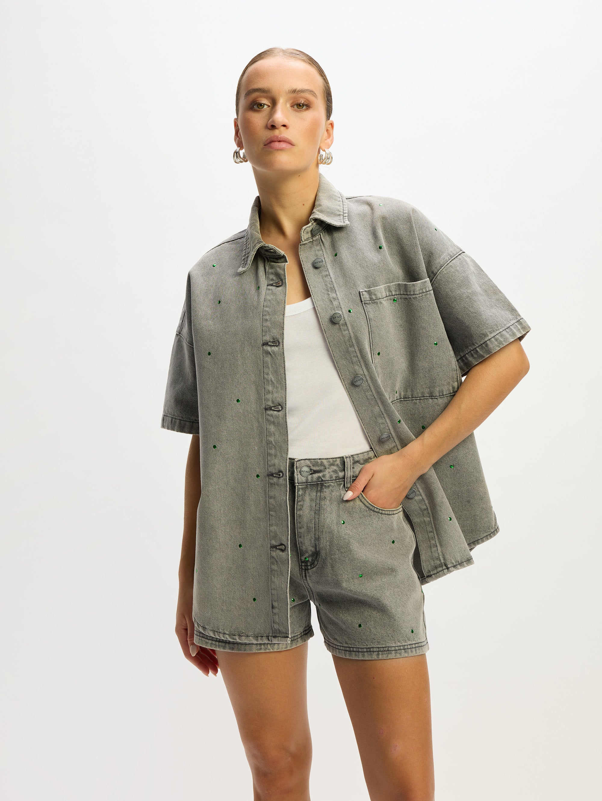 ZAAR SHORT